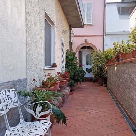 Lovely House Near The Beach Torre del Lago Puccini Esterno foto