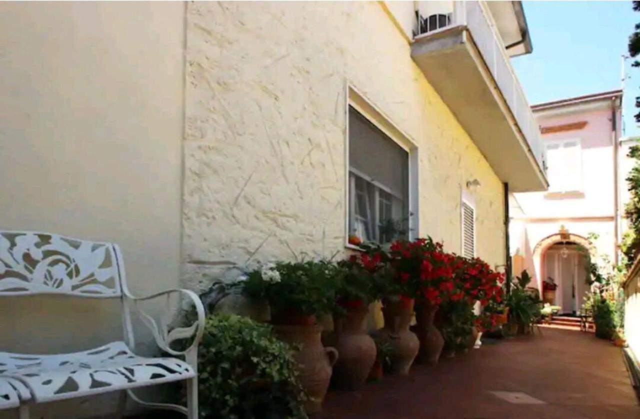 Lovely House Near The Beach Torre del Lago Puccini Esterno foto